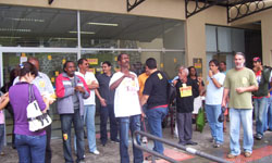 25º dia de Greve do INSS na Bahia: Servidores se mobilizam em APS e aguardam Plenária Nacional